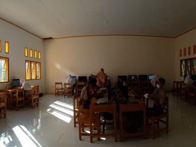RUANGAN LAB. KOMPUTER